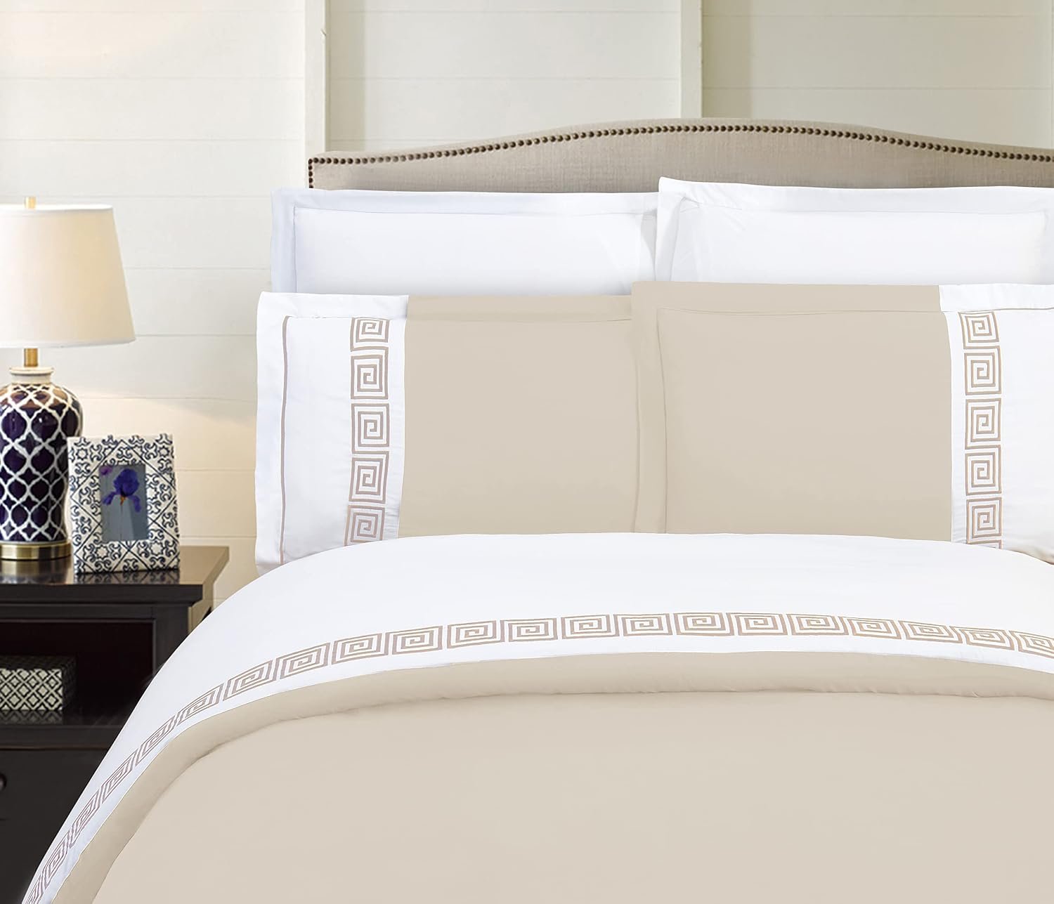Elegant Comfort Luxurious Hotel Collection Super-Soft 1500 Thread Count Egyptian Quality 3-Piece Greek Pattern Duvet Cover Set, Full/Queen, Cream