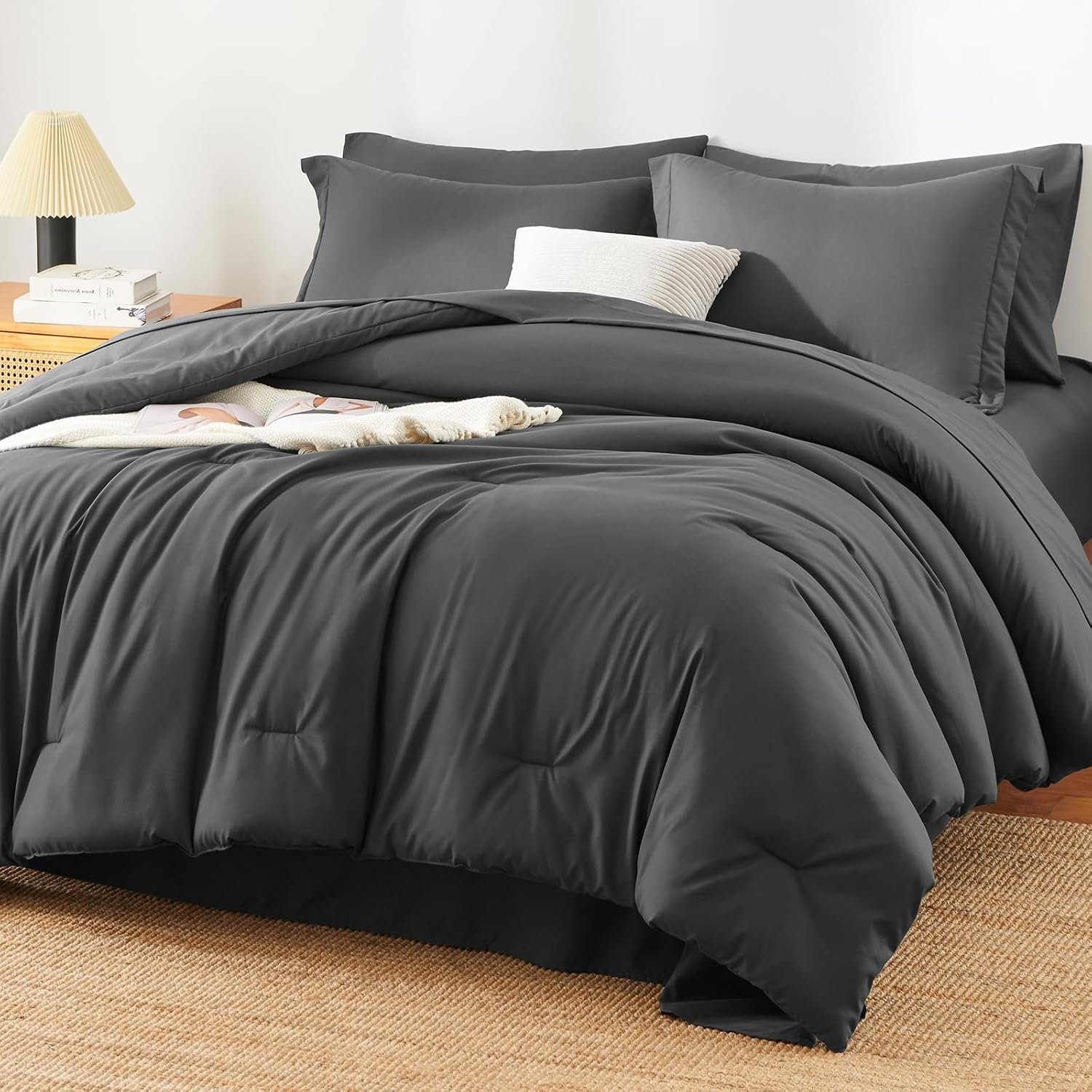 HIMEET Queen Comforter Set – 7 Pieces Bed in a Bag Queen Size, Luxury Comforter Set with Sheets for All Season, Bed Set with Comforter, Flat Sheet, Fitted Sheet, Pillowcases & Shams, Dark Grey