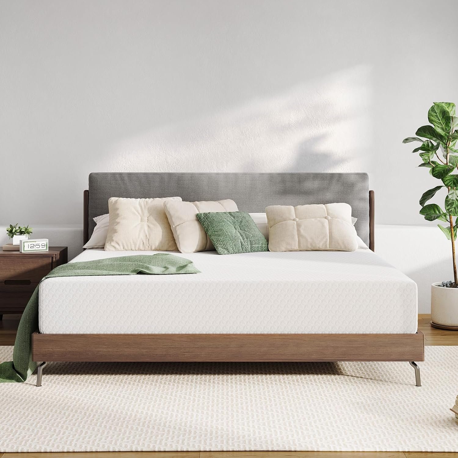 Novilla Queen Mattress, 12 Inch Queen Size Memory Foam with Comfort for Pressure Relief & Cool Fresh Sleep,Removable Washable Cover, Medium Firm