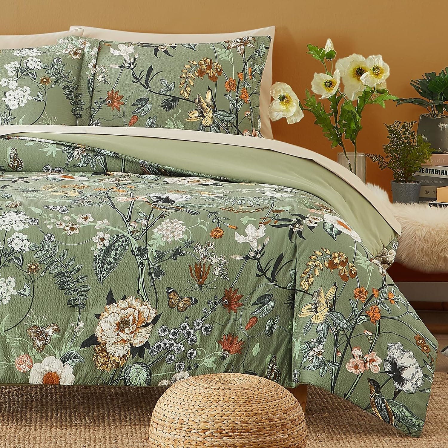 CASAAGUSTO Queen Comforter Set – 7 Pieces Bed in a Bag Queen Green Butterfly Floral Comforter Set with Flowers Leaves Pattern, Soft Seersucker Design All Season Queen Size Bedding Set